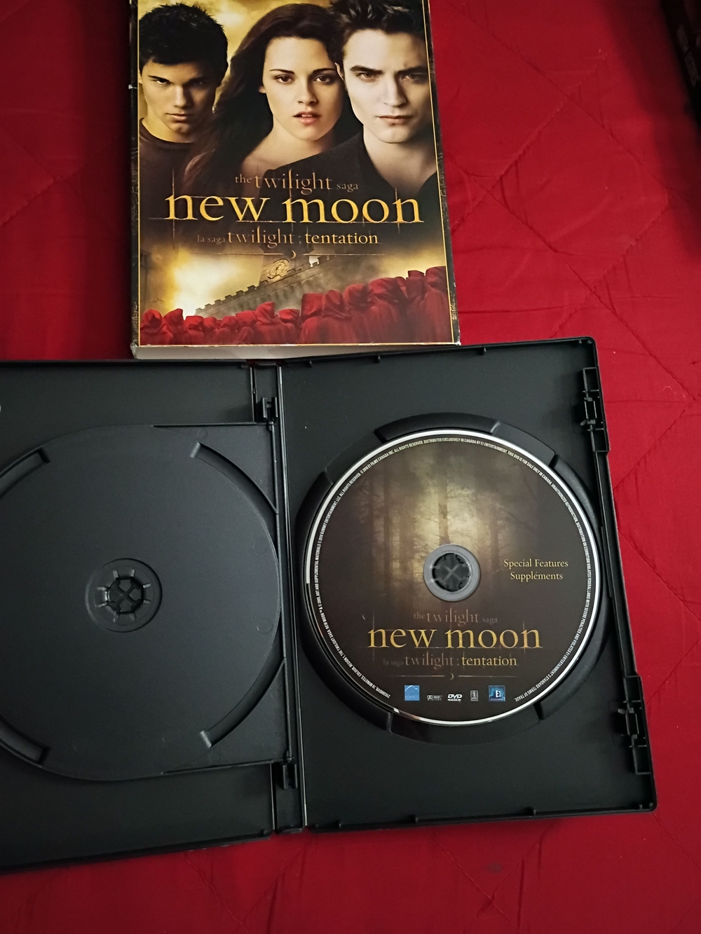 The Twilight Saga: New Moon DVD - Black